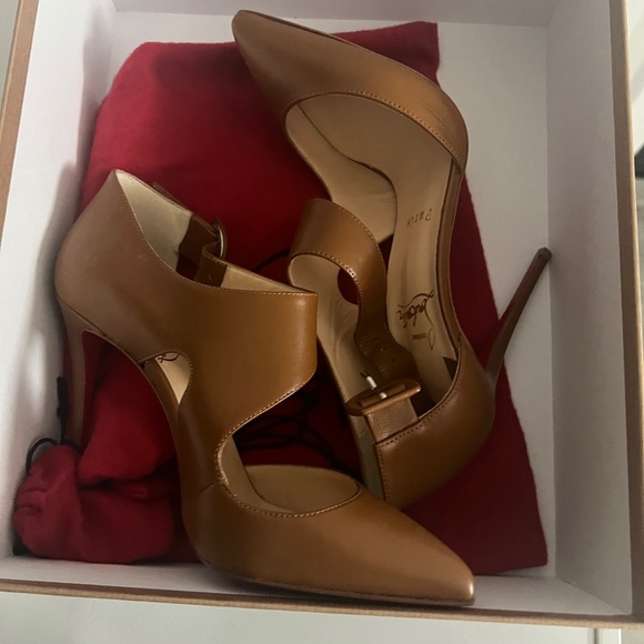 CHRISTIAN LOUBOUTIN Shiny Nappa Sharpeta 100 Pumps - Picture 2 of 5